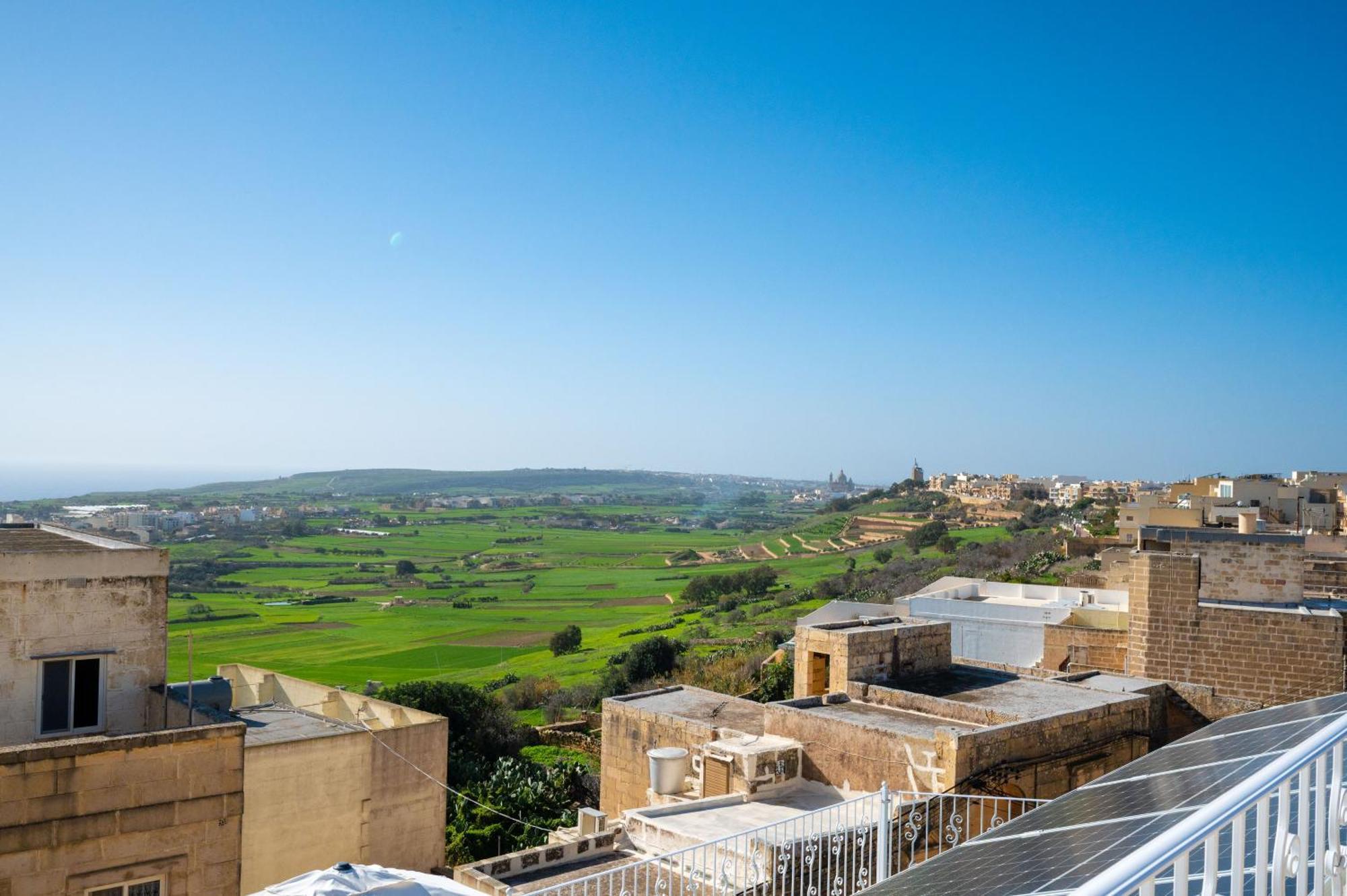 Ta' Dun Martin And Taz-Zija Bed And Breakfast Nadur Exteriör bild